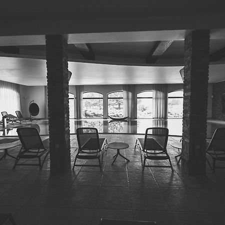 Hotel Remes Opalenica Exterior foto